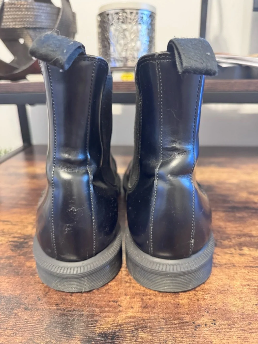 Dr. Martens Flora Polished Smooth Leather Chelsea Boots Size 8
